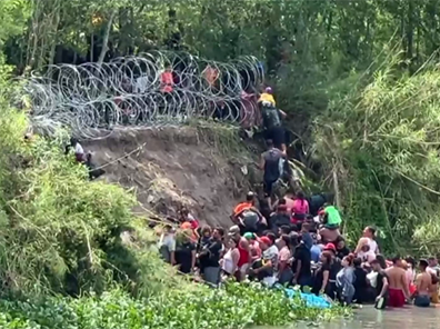 Mexican Border in Chaos